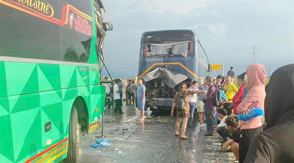 3 ô tô gây tai nạn liên hoàn trên cao tốc Nghi Sơn - Diễn Châu-1