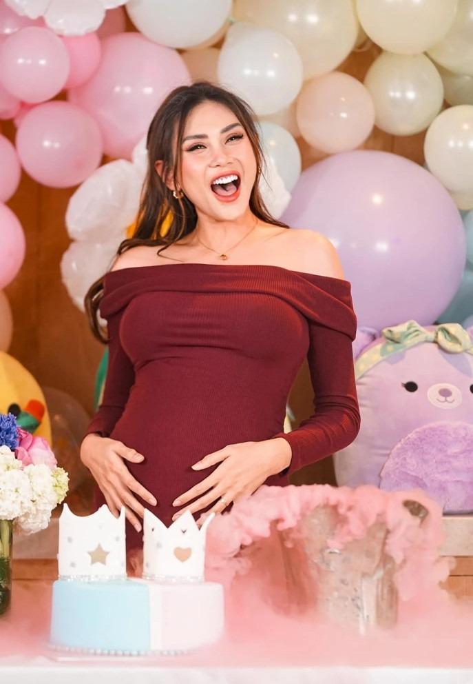 Siêu mẫu Võ Hoàng Yến bất ngờ đón tin vui-2