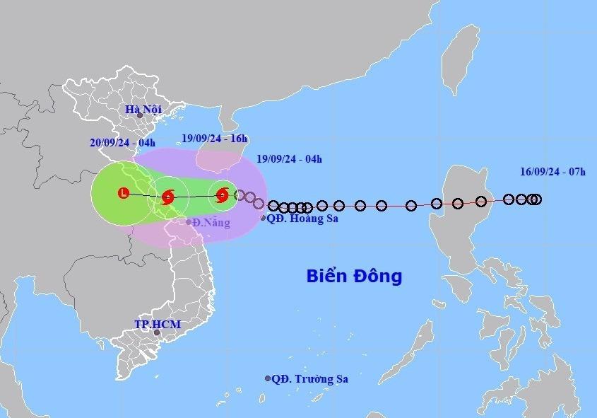 Tin bão số 4 khẩn cấp: Gió giật cấp 10, cách Đà Nẵng hơn 200km-1