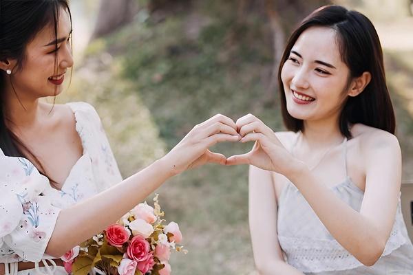 Đang ngủ nhà bạn thân, nửa đêm ‘hồn vía lên mây’ khi nghe tiếng thở hổn hển dưới gầm giường-2