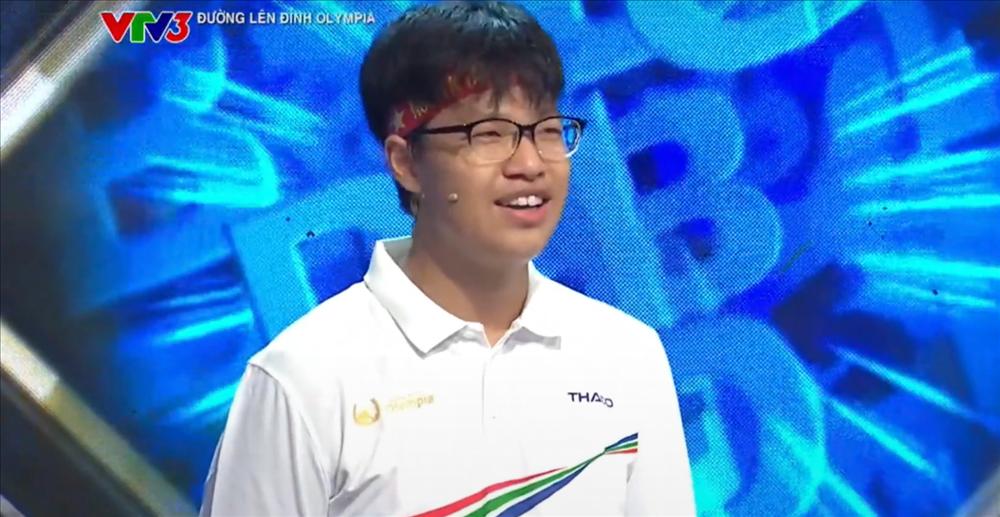 Nam sinh cao 1m86 giành vòng nguyệt quế Olympia-2