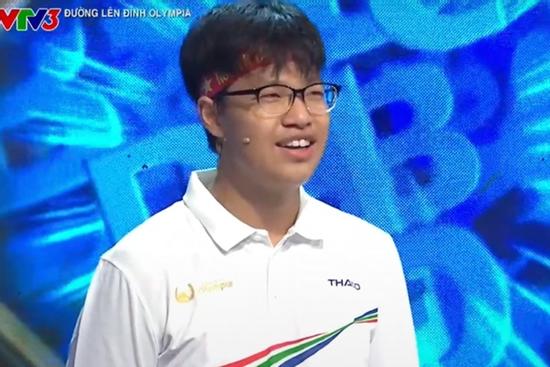 Nam sinh cao 1m86 giành vòng nguyệt quế Olympia