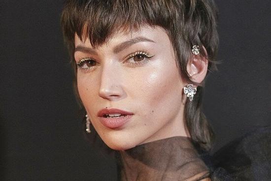 Tóc mullet nữ là gì?