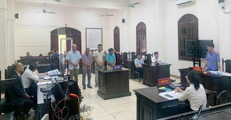 Nhận hối lộ gần 700 triệu, cựu phó giám đốc đăng kiểm bị phạt 7 năm tù-1