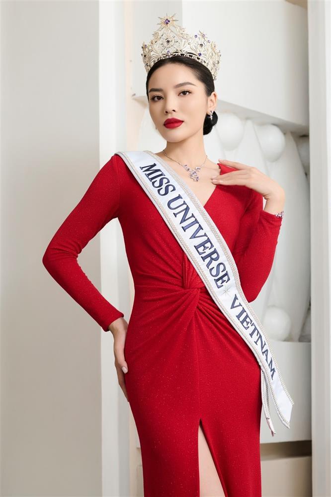 Chưa tốt nghiệp đại học, Kỳ Duyên có bị Miss Universe Vietnam tước vương miện?-2