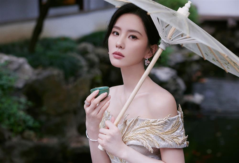 Lưu Thi Thi bị đàn em Dương Tử cướp loạt hợp đồng quảng cáo trong tay?-2