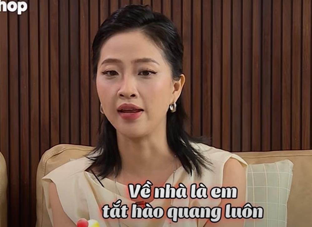 MC xinh đẹp ‘tắt hào quang’ khi về nhà với mẹ chồng-1