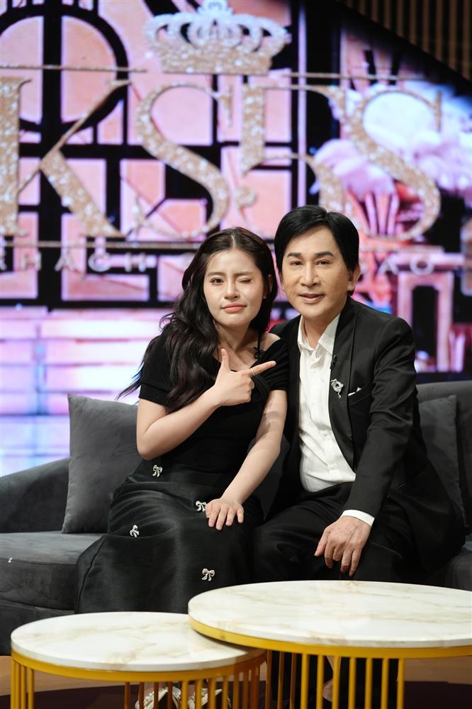 NSƯT Kim Tử Long khóc trên sóng truyền hình, nhận lỗi trước mặt con gái-3