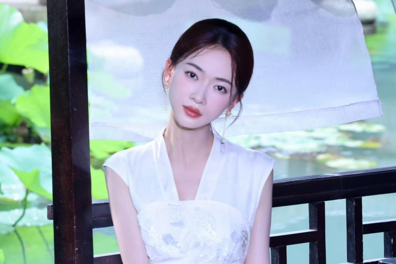 Nữ diễn viên hàng đầu showbiz đền hợp đồng tiền tỷ vì cưới chạy bầu-7