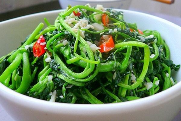 Rau được coi là ‘thần dược’ ở thế giới mọc dại đầy ở nước ta-6