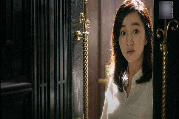 Hàng xóm bất ngờ lắp camera chĩa sang nhà tôi, hỏi chuyện thì biết được bí mật không tưởng của vợ-2