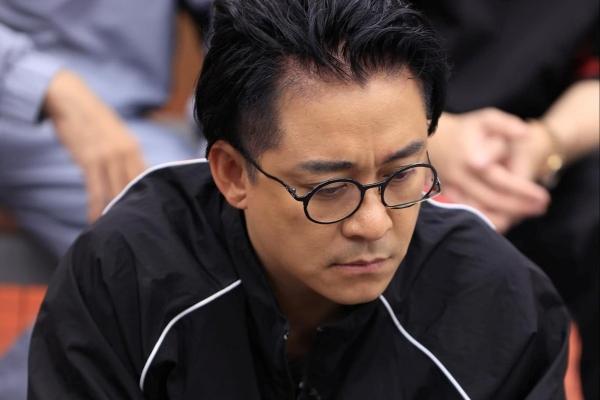 Đội Tuấn Hưng lại bất đồng-5