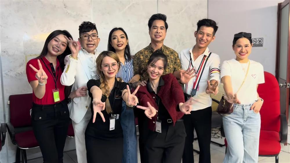 Ca sĩ Long Nhật: Tôi thích chơi với con gái hơn, thích chơi búp bê-2