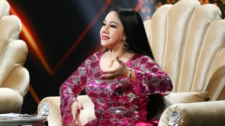 Nữ hoàng nhạc rock’ từng 2-3 ngày mua vàng 1 lần, hâm mộ Sơn Tùng MTP, U60 trở thành chị đẹp thời thượng-4