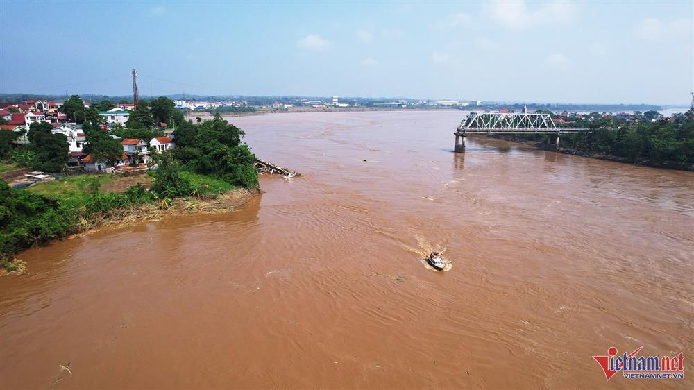 Phú Thọ đề nghị cử đặc công người nhái tìm nạn nhân vụ sập cầu Phong Châu-1