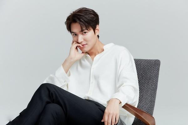 Hot: Park Bom kết hôn với Lee Min Ho?-3