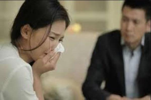 Chuyện ngoại tình bị bại lộ, tôi khóc lóc quỳ xin chồng tha thứ nhưng lại bật ngửa trước câu ‘em cứ tiếp tục đi…’-2