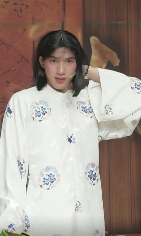 Đẳng cấp visual của HIEUTHUHAI: 10 giây lướt qua sáng bừng cả hậu trường!-4