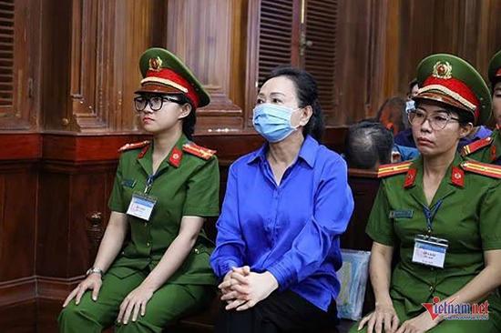 Bà Trương Mỹ Lan dùng 'siêu dự án' khắc phục hậu quả nhưng xin lại 2 túi Hermes