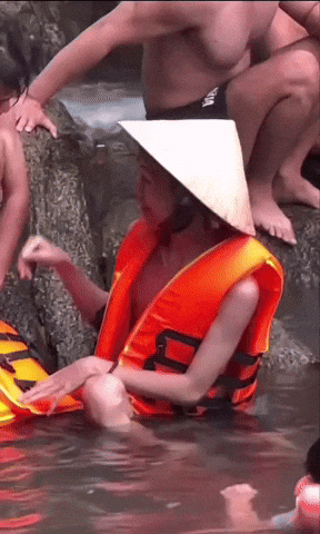 Hơn 2 triệu người nhìn nhầm Thùy Tiên đi tắm suối, biết sự thật vẫn không tin nổi-1