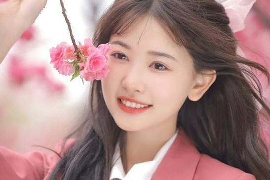 Trúng số độc đắc sau 16h30 chiều nay (30/9/2024), 3 con giáp vận khí như 'gấm thêm hoa', tiền chảy vào túi nhiều không xuể