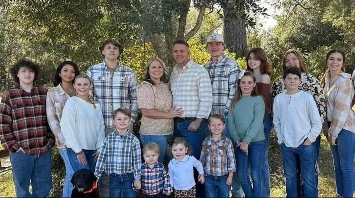 Gia đình có 17 người con, mỗi năm chi hơn 471 triệu đồng mua thức ăn-1