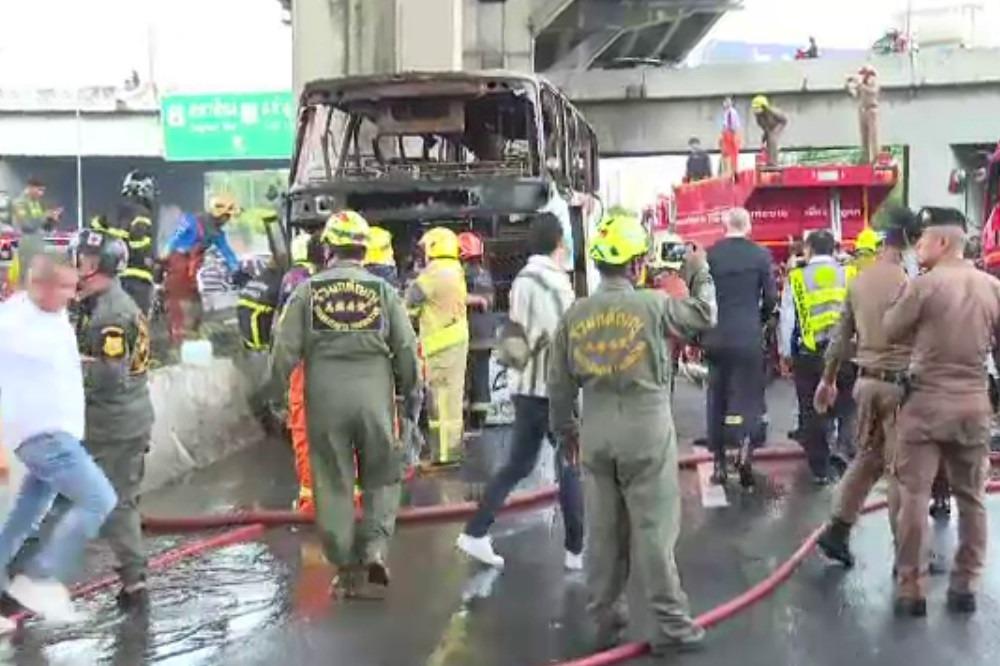 Cháy xe buýt ở Thái Lan, 25 học sinh và giáo viên có thể đã thiệt mạng-1