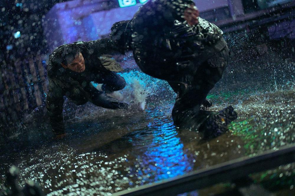 Bộ phim đang cản đường Cám 18+-4