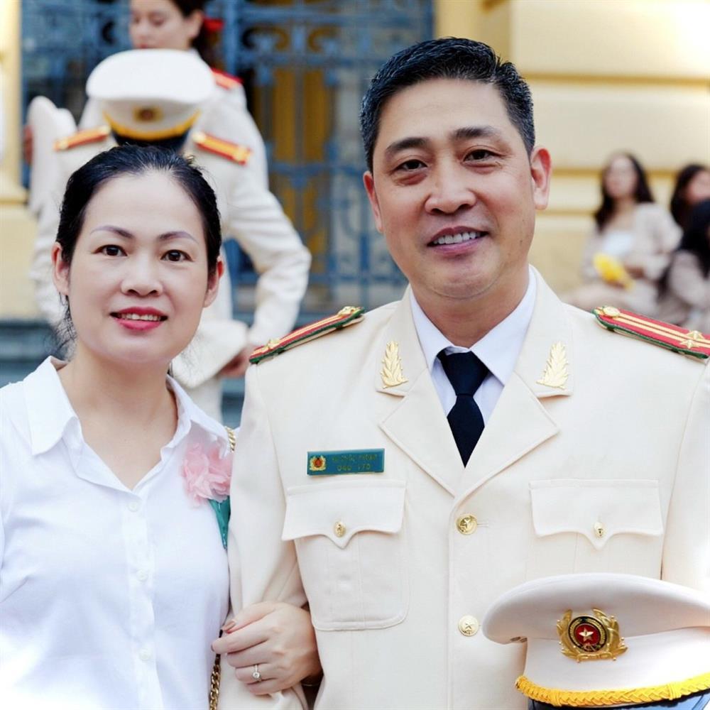 NSƯT Hồ Phong: Nhờ lương ngân hàng, lương công an nên vợ chồng tôi sống vừa đủ-3