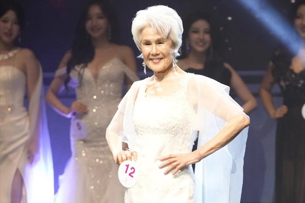 Người đẹp U85 lọt vào chung kết Miss Universe Korea 2024: 72 tuổi vẫn đi làm để có tiền trả nợ, nay thi sắc đẹp vì muốn làm cả thế giới sửng sốt-1