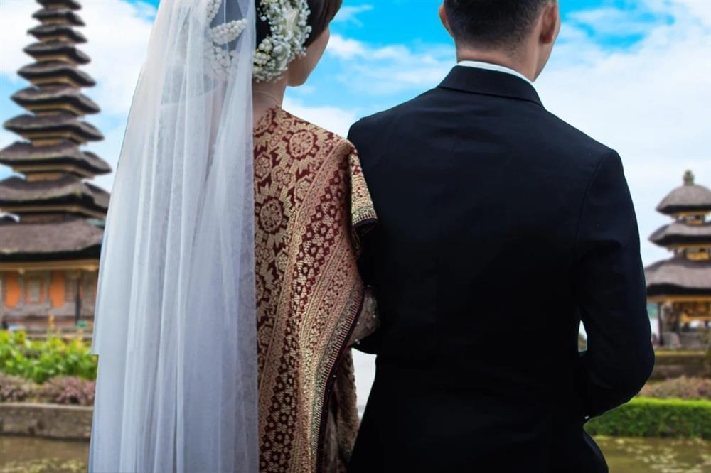 Dịch vụ vợ tạm, chồng hờ cho khách du lịch gây tranh cãi-1