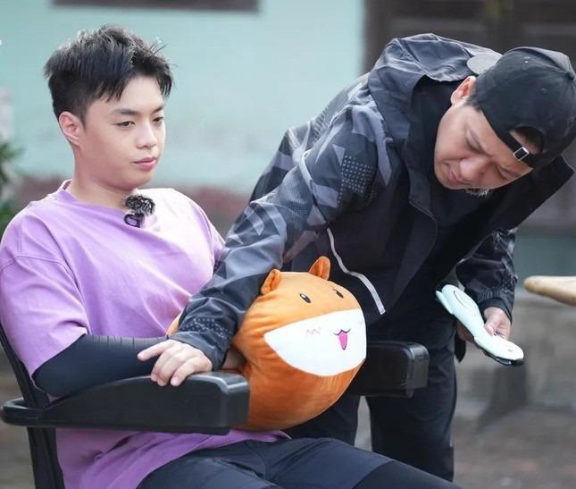 Trường Giang bị kéo vào tranh cãi bởi Negav-2