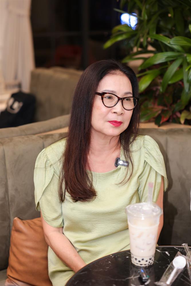 NSND Kim Xuân không dám than thở với chồng, chỉ ngủ 3 tiếng mỗi ngày