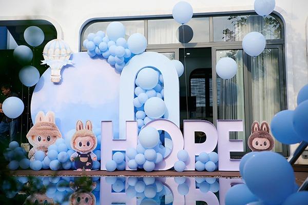 Con trai Nhã Phương - Trường Giang tròn 1 tuổi có vẻ ngoài thừa hưởng từ bố mẹ-10