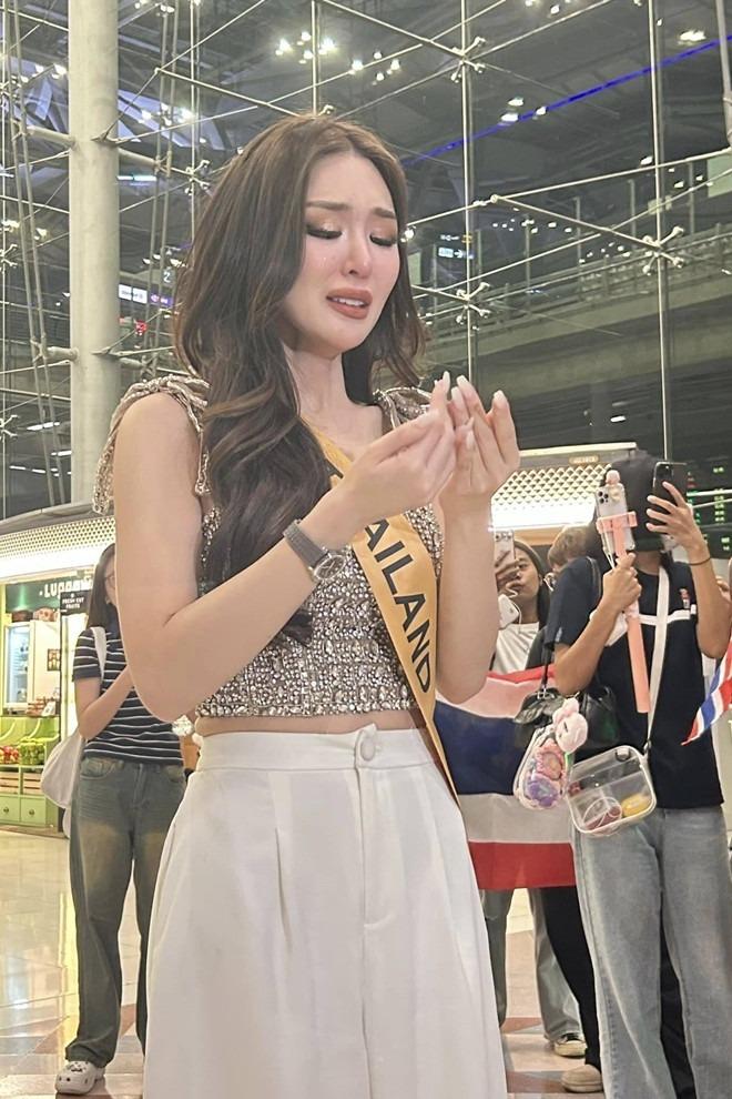 Miss Grand International: Hoa hậu Thái Lan khóc nức vì món trứng vịt lộn