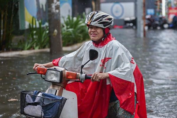 Nữ sinh lớp 10 cầm dao bầu đâm bạn cùng lớp vì ‘lời nói xấu’-2