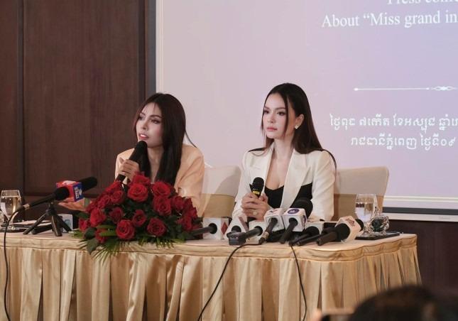 Miss Grand Campuchia tổ chức họp báo tố ông Nawat-1