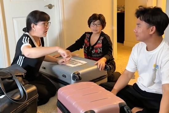 Nghệ sĩ Phương Dung, Phi Phụng gặp sự cố nhập cảnh Mỹ