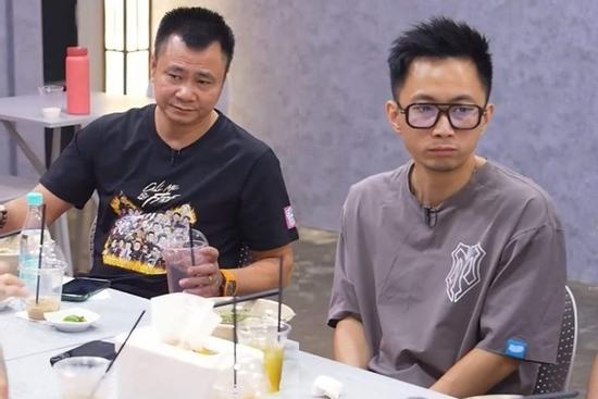 Vợ Rhymastic than thở thói quen xấu khi ăn cơm của chồng, anh tài Hà Lê cũng xác nhận