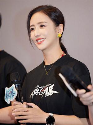 Chăm làm việc này mỗi ngày, Đồng Lệ Á có làn da trẻ đẹp dù đã bước vào tuổi trung niên-1