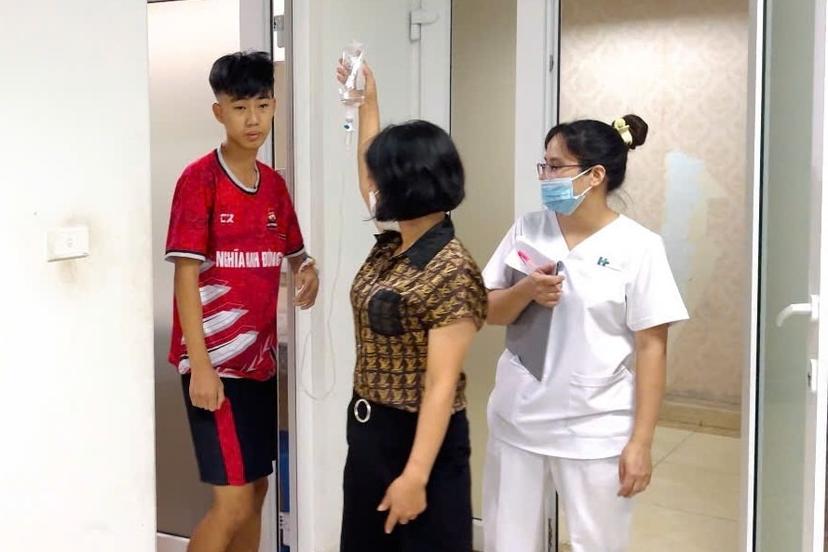 Hà Nội cấm học sinh dùng điện thoại trong lớp-1