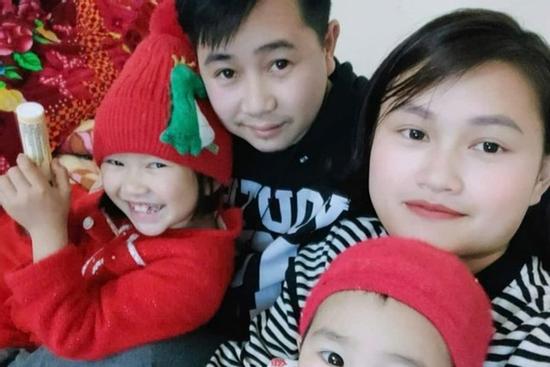 Cùng vượt nghịch cảnh, xây dựng gia đình trẻ hạnh phúc