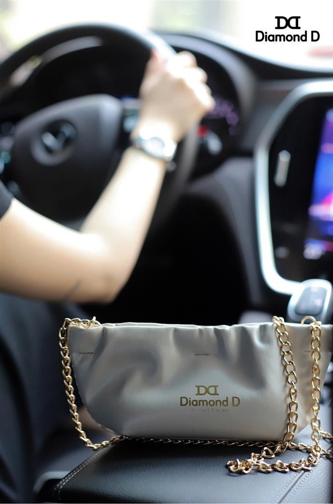 Đồng hồ cao cấp - quà tặng ý nghĩa cho nàng ngày 20/10-4