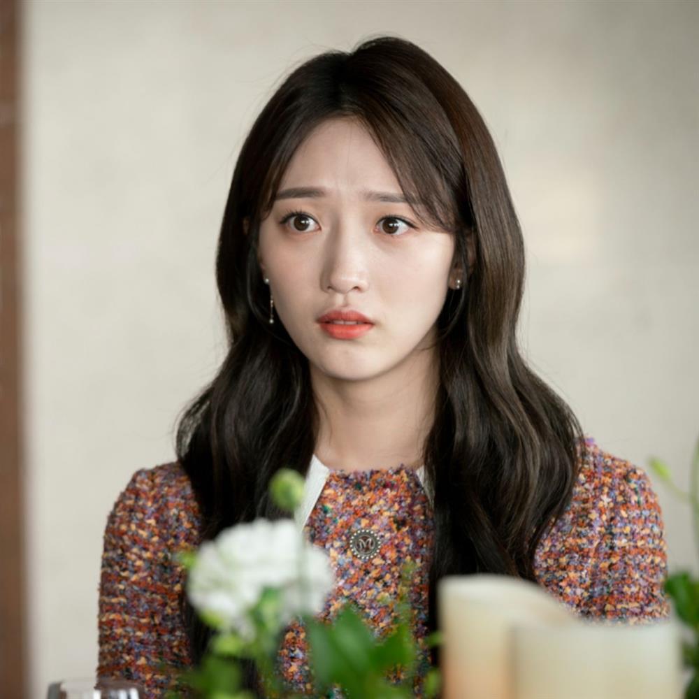 3 tiểu tam ngây thơ nhận nhiều gạch đá trên phim Việt và Hàn-5