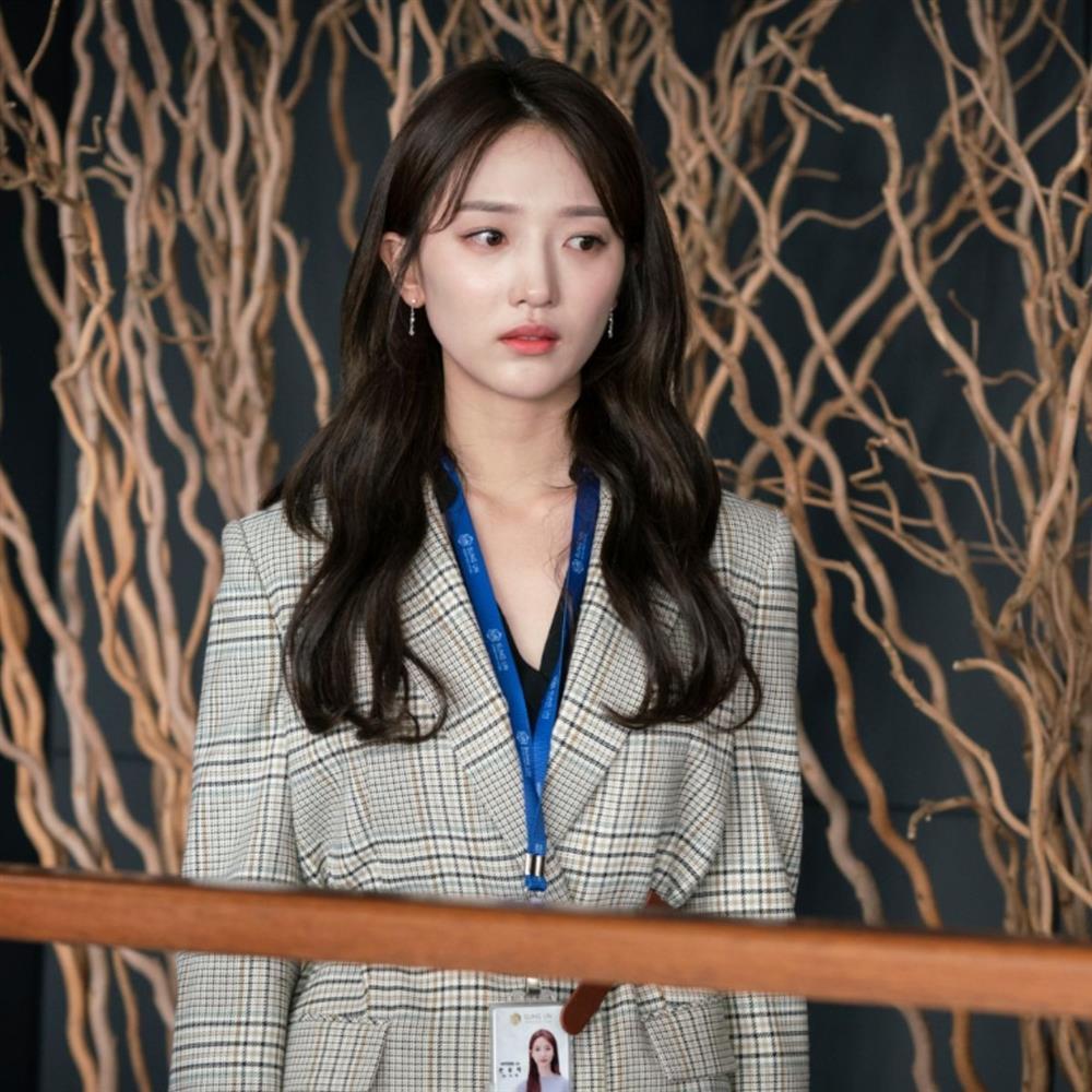 3 tiểu tam ngây thơ nhận nhiều gạch đá trên phim Việt và Hàn-6