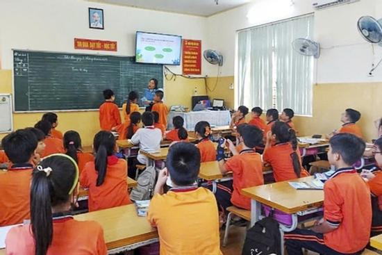 Hải Phòng cấm các trường ‘ép’ học sinh học thêm giáo dục STEM, toán tư duy