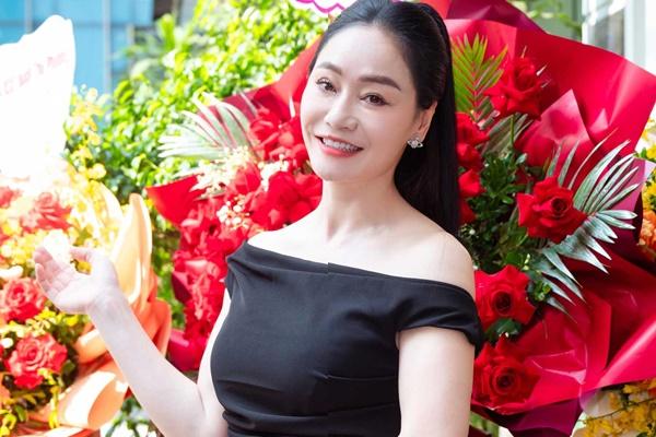 Con gái Quách Thu Phương thừa hưởng nét đẹp hoa hậu của mẹ-6