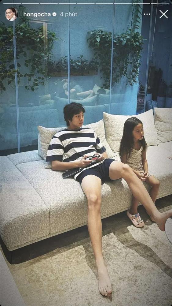 Hồ Ngọc Hà khoe ảnh con trai cao 1,8m, có đặc điểm giống hệt mẹ-1