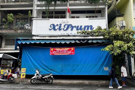 Đôi vợ chồng tử vong trong quán cà phê ở trung tâm TPHCM