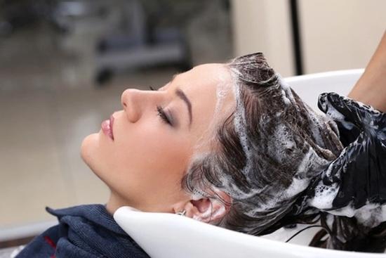 Nguyên nhân khiến gội đầu nhưng vẫn còn gàu